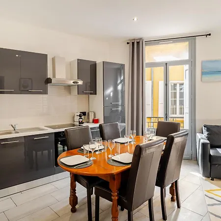 Cocon Elegant En Plein Centre De Perpignan